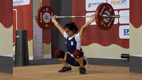 पुणे : जागतिक वेटलिफ्टिंग स्पर्धेत वडगाव मावळच्या हर्षदा गरुडला सुवर्णपदक