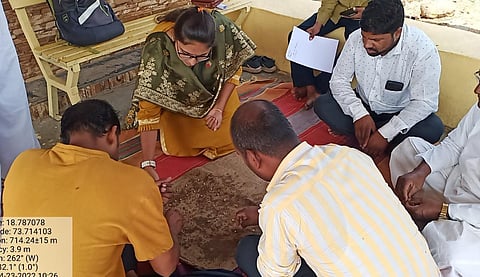 Indori: Sow only after checking the germination capacity of soybean seeds