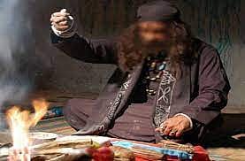 कर्जत : मांत्रिकाचा महिलेस 15 हजारांचा गंडा