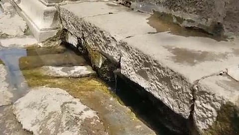 नाशिक : भर उन्हाळ्यातही रामकुंडावर आढळले जिवंत पाण्याचे झरे