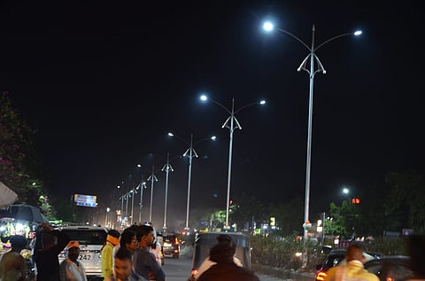 नगर : 32 हजार एलईडी बसूनही अंधार: आणखी चार हजाराची गरज!