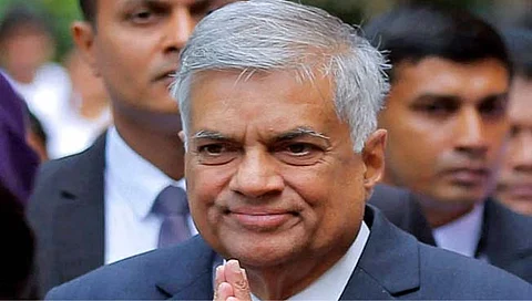 Ranil Wickremesinghe : पाठीशी केवळ एक खासदार असूनही विक्रमसिंघे श्रीलंकेचे पंतप्रधान
