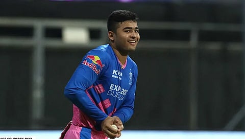 IPL 2022 : रियान परागनं मोडला रोहित शर्मा आणि जडेजाचा विक्रम, अशी कामगिरी करणारा बनला पहिला खेळाडू