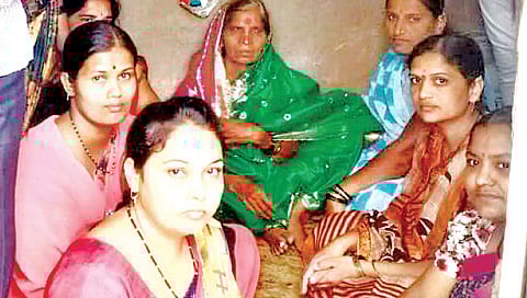 हेरवाड : पतीच्या निधनानंतरही ‘ती’चे कुंकू, बांगड्या, मंगळसूत्र शाबूत