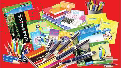 शाळा-दुकानदारांची मैत्री; पालकांच्या खिशाला कात्री