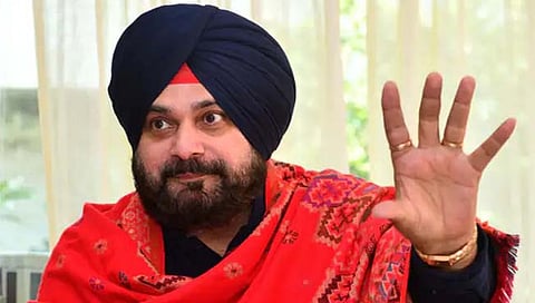 नवज्योतसिंग सिद्धू यांनी आत्मसमर्पणासाठी सुप्रीम कोर्टाकडे मागितला वेळ