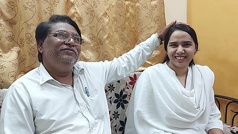 मुलगी शिकली, न्यायाधीश झाली; पुण्यातील किराणा दुकानदाराच्या मुलीची गगनभरारी