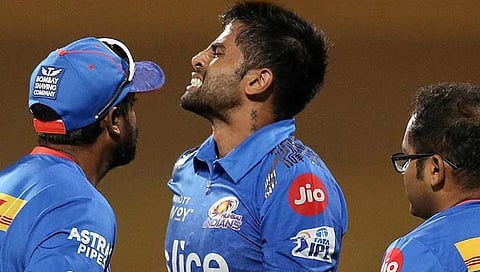 Suryakumar Yadav : मुंबई इंडियन्सच्या ‘सुर्या’ला ग्रहण, दुखापतीमुळे IPL मधून बाहेर!