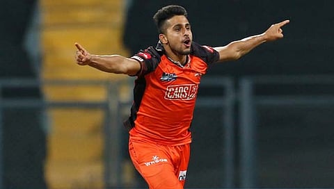 फळभाजी विक्रेत्याच्या पाेराने भारतीय क्रिकेट संघात मिळवले स्थान… उमरानचा प्रेरणादायी प्रवास