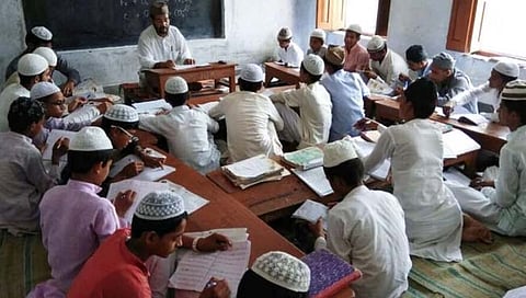 UP Madarsa : आता उत्तर प्रदेशातील सर्व मदरशांमध्ये राष्ट्रगीत होणार