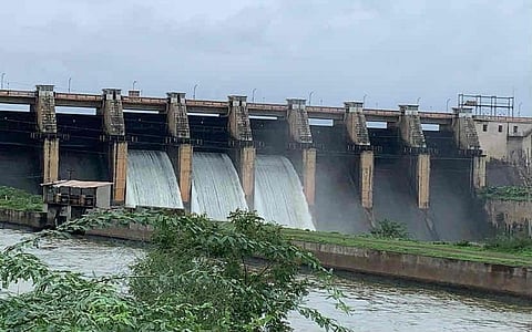 वीर धरणाची मान्सूनपूर्व कामे पूर्ण, पूर नियंत्रण कक्षाचीही स्थापना