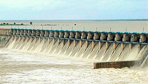 ‘उजनी’ अखेर मायनसमध्ये