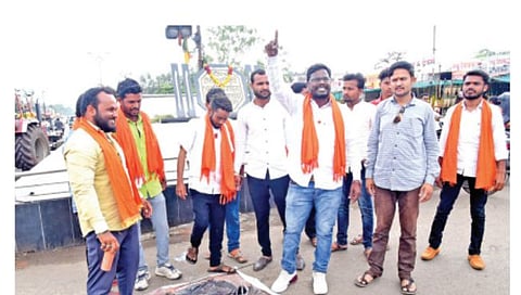 उस्मानाबाद: आ. सावंतांच्या समर्थनार्थ छावा संघटना आक्रमक