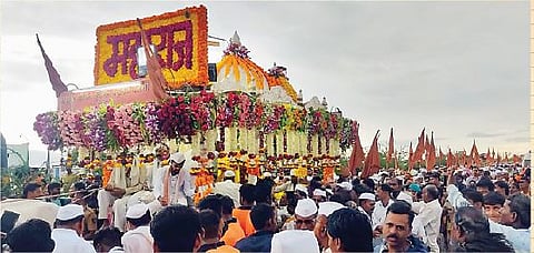 वरवंडकरांकडून जंगी स्वागत; तुकोबांच्या पालखी सोहळ्यात साडेचार लाख वारकर्यांचा मेळा