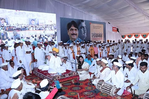 गोपीनाथ मुंडे यांचे जाणे म्हणजे भर दुपारी सूर्य मावळण्यासारखे : हभप रामराव महाराज ढोक