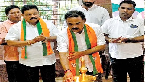 मच्छीमार व्यावसायिकांच्या समस्या सोडवणार