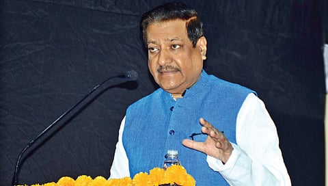 मोदींना हटवण्यासाठी काँग्रेस नेतृत्वाशिवाय पर्याय नाही-पृथ्वीराज चव्हाण