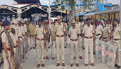 अग्निपथ वादामुळे जळगाव जिल्ह्यात यंत्रणा अलर्ट ; रेल्वे स्थानकाला छावणीचे स्वरुप