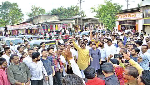 एकनाथ शिंदे य़ांच्या बंडाचे नाशकात पडसाद ; शिवसेनेचे शक्तीप्रदर्शन