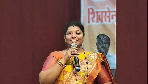 एकनाथ शिंदे समर्थक ठाण्याच्या माजी महापौर मीनाक्षी शिंदे यांची शिवसेनेतून हकालपट्टी