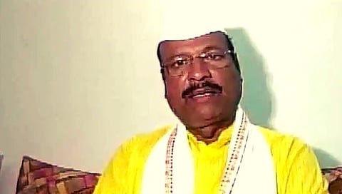 मुंबई : राष्ट्रवादी आक्रमक, अब्दुल सत्तार यांच्या निवासस्थानावर दगडफेक