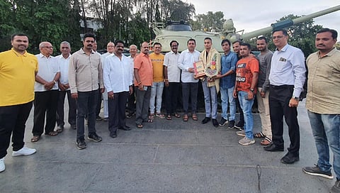 नाशिक सिडको : विद्यार्थ्यांनी लष्कराकडे करियर म्हणून पहावे : नवनियुक्त लेफ्टनंट घंगाळे