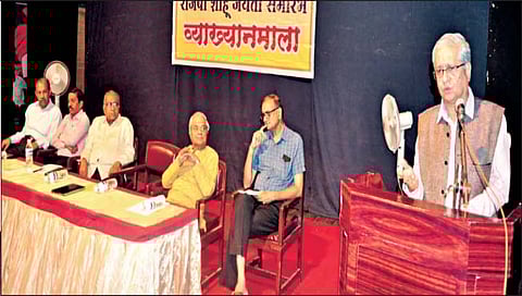 शाहू महाराजांनी धर्मक्षेत्र कुरुक्षेत्र बनवून संघर्ष केला