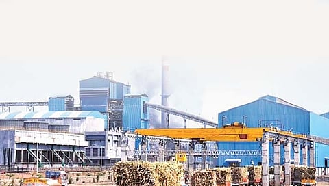 पुणे : साखर कामगारांच्या थकीत वेतनाचा अहवाल दाखल