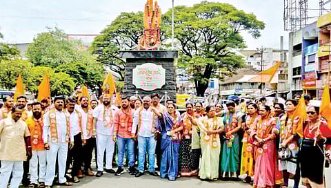 सांगली : ठाकरेंच्या समर्थनार्थ शिवसैनिक रस्त्यावर