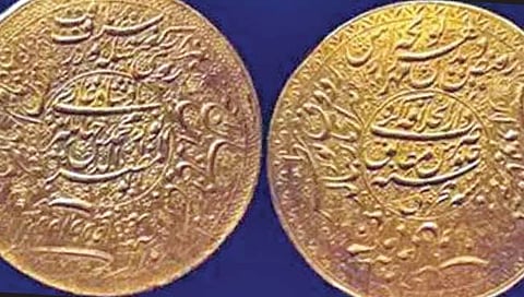 तब्बल 12 किलो वजनाचे सोन्याचे नाणे!