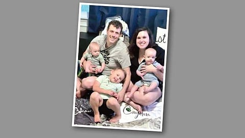 एकाच वेळी दोन बाळांना जन्म; पण नाहीत जुळे!