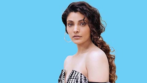 सैयामी पुन्हा अभिषेकबरोबर