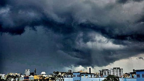 Weather Report : शहरात दिवसभर गार वारे; ‘या’ तारखेला पावसाचा इशारा