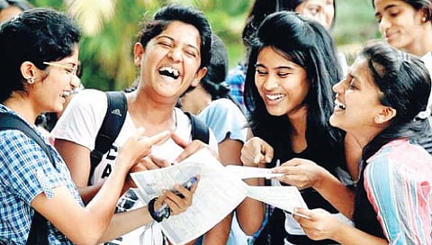 CBSE 10th 12th Result 2023 | सीबीएसई १० वी, १२ वी निकालाची तारीख, वेळ आज जाहीर होणार, जाणून घ्या महत्त्वाचे अपडेट्स