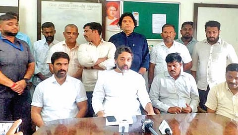 ओरोस : जिल्हा रुग्णालयातील कंत्राटी कर्मचार्यांना कमी केल्यास आंदोलन