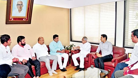 धनंजय महाडिक यांची दै. ‘पुढारी’स भेट