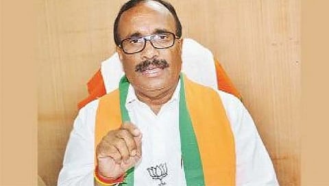 शिवसेनेकडून वडिलांचे खच्चीकरण : अतुल सावे