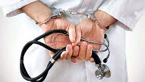 आयुष्मान भारत पोर्टलवरून कळणार डॉक्टर खरा की बोगस? जाणून घ्या अधिक