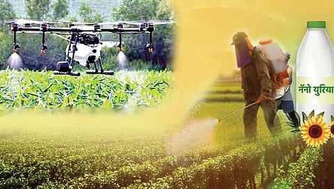 शेतकऱ्यांसाठी चमत्कार! अर्ध्या लिटरच्या बाटलीत एका पोत्याएवढा युरिया, जाणून घ्या काय आहे नॅनो युरिया?