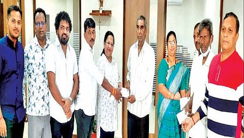 शिवोली : ओशेल येथे नुकसानग्रस्तांना मदत