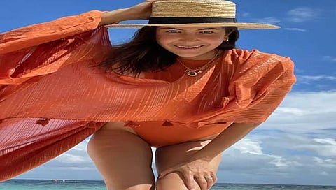 Anushka Sharma : अनुष्काने शेअर केले बोल्ड छायाचित्र