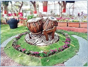 उद्यानांची नावे बदलणार विधी विभागाच्या अभिप्रायाने अधिकार्यांसमोर पेच