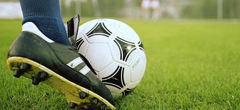 ‘शिल्ड’ची अॅव्हेंजर्सवर बाजी फाइव्ह-अ-साइड फुटबॉल स्पर्धेत अगस्त्य कुंटे याची हॅट्ट्रिक