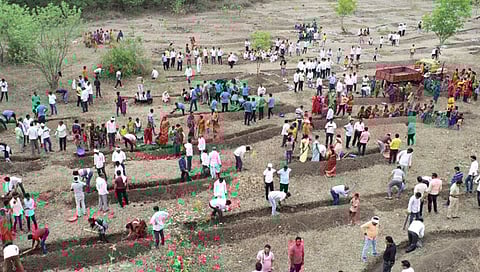 नांदेड : खडकी पाणीदार होण्याच्या दिशेने…(व्हिडिओ)