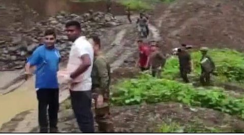 Landslide in Manipur : निसर्ग कोपला : मणिपूरमध्ये भूस्खलन, जवानांसह ५५ जण बेपत्ता : बचावकार्य सुरु