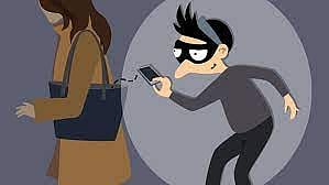 आकुर्डी रेल्वे स्टेशनवर मोबाइलचोर सुसाट