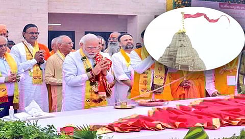 PM Narendra Modi : तब्बल पाचशे वर्षांनंतर पंतप्रधान मोदी यांच्या हस्ते फडकला महाकाली मंदिरावर पताका