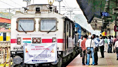 कोकण रेल्वे मार्गाचे विद्युतीकरणाचे आज राष्ट्रार्पण