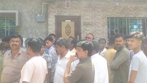 सांगली : म्हैसाळमध्ये कर्जाला कंटाळून एकाच कुटुंबातील ९ जणांची आत्महत्या