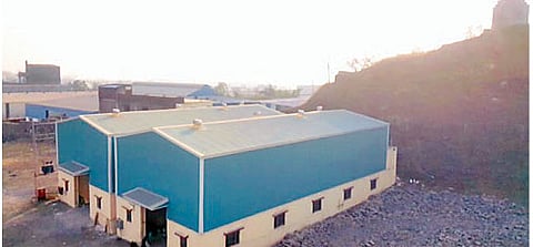 चाकण औद्योगिक परिसरात वाघजाईनगर येथे डोंगर पोखरून बांधण्यात आलेली वसाहत.